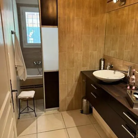 Villa 3 Bedroom House With Pool Villeneuve (Alpes-de-Haute-Provence)