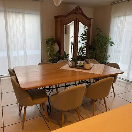 3 Bedroom House With Pool * Villeneuve (Alpes-de-Haute-Provence)